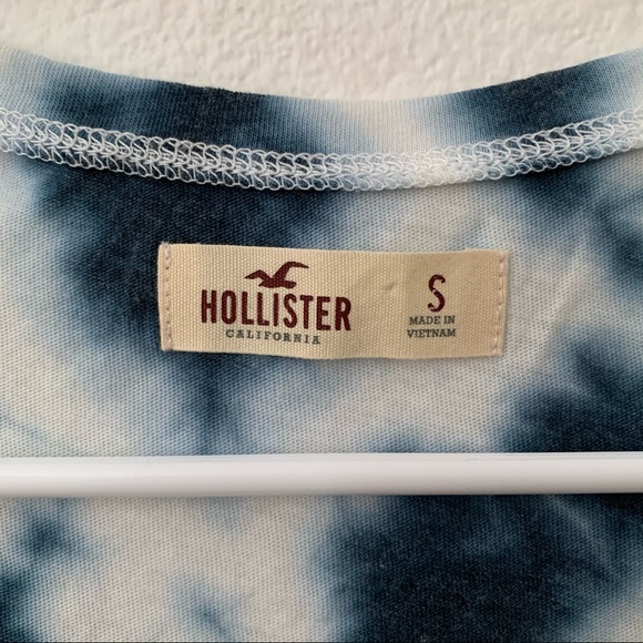 Hollister Tie Dye notch top - Picture 3 of 4